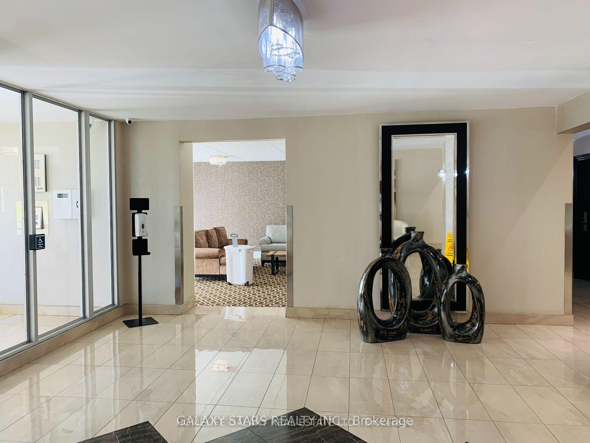 2 Bedrooms Condo at 2 Glamorgan,  Toronto For sale