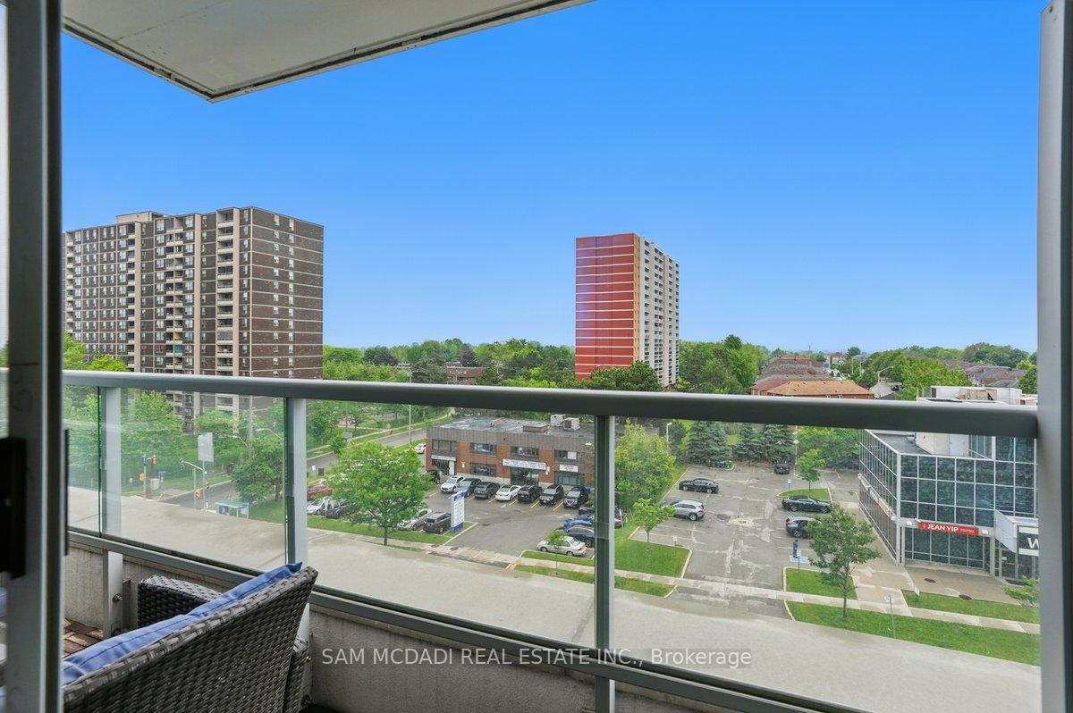 2 Bedrooms Condo at 3220 Sheppard, Toronto For sale