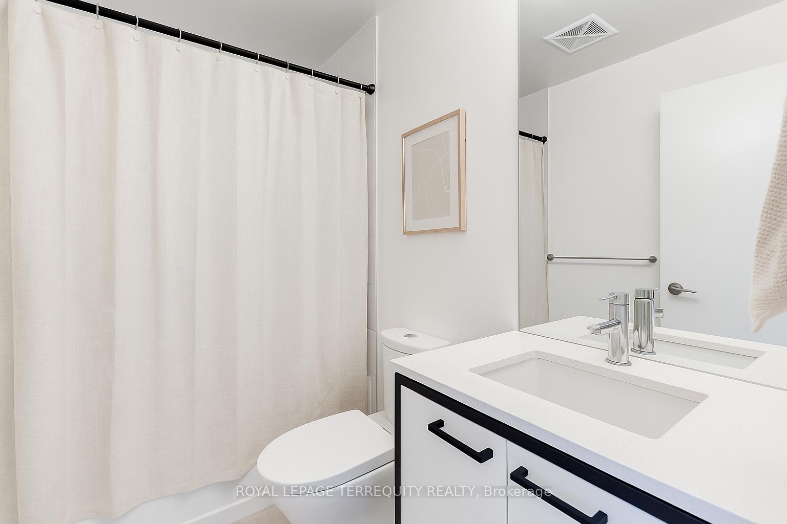 3 Bedrooms Condo at 1808 St Clair, Toronto For sale