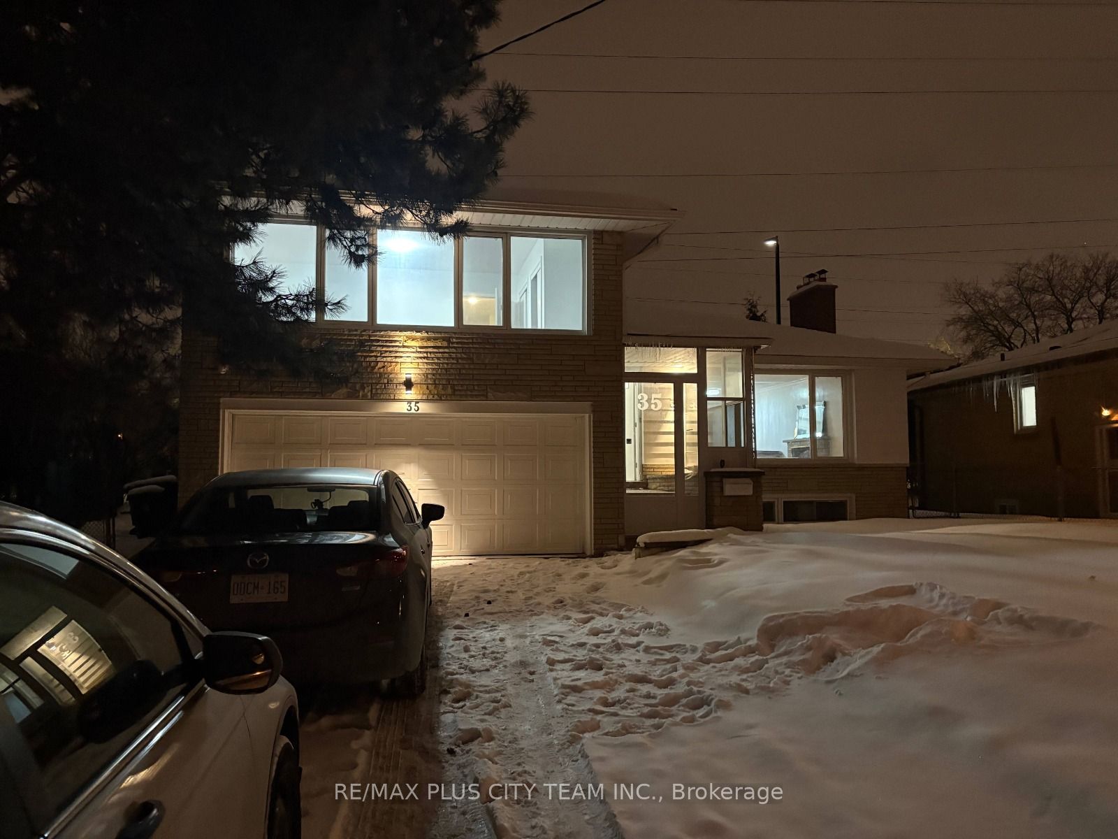 #Main Fl - 35 Bowerbank Drive, Toronto, ON M2M 1Z9