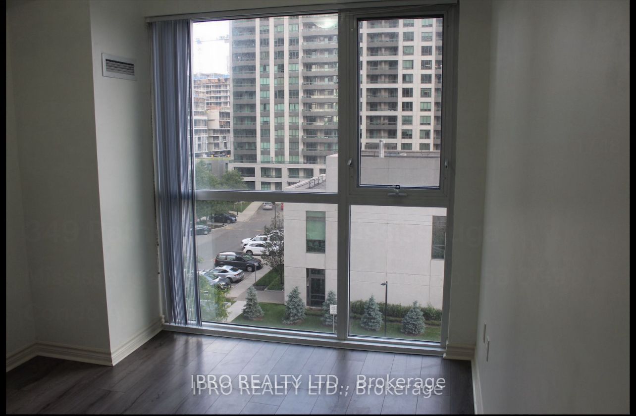 349 Rathburn Road, #611