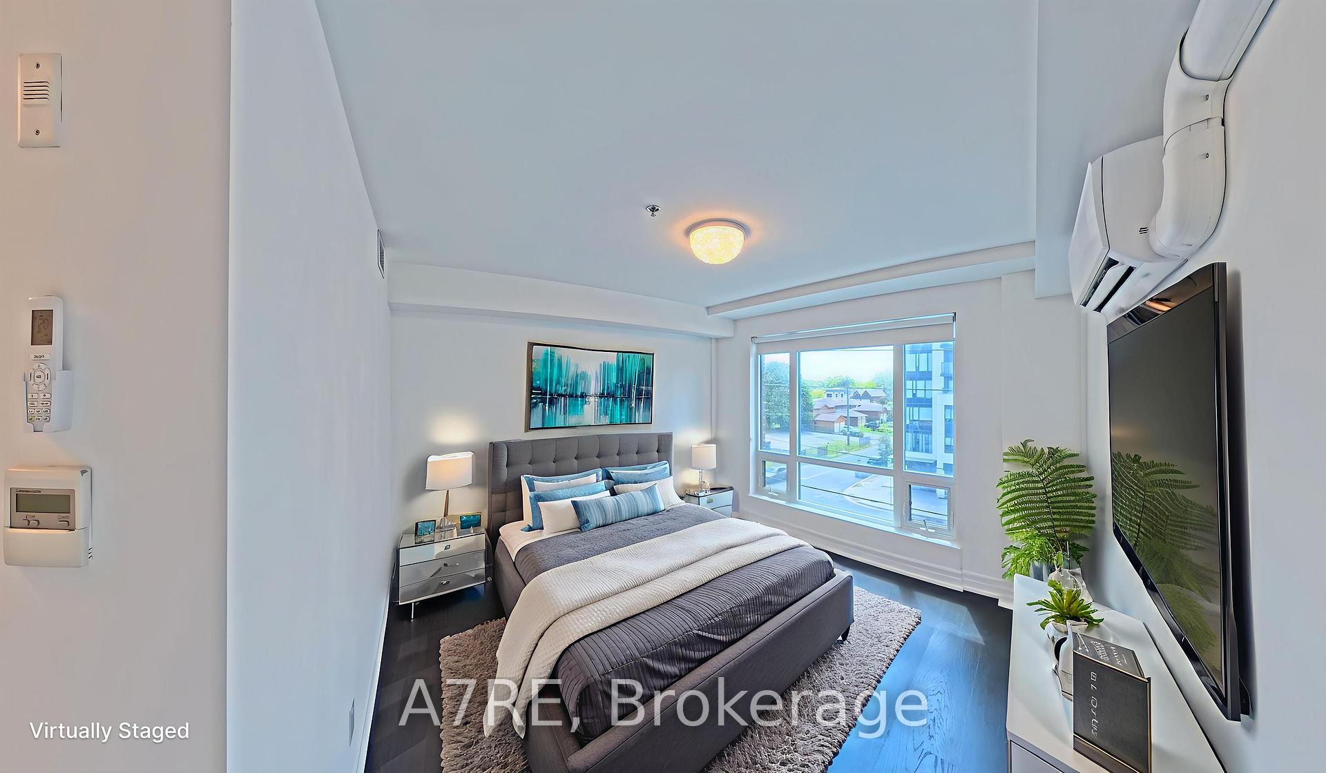 3 Bedrooms Condo at 724 Sheppard, Toronto For sale