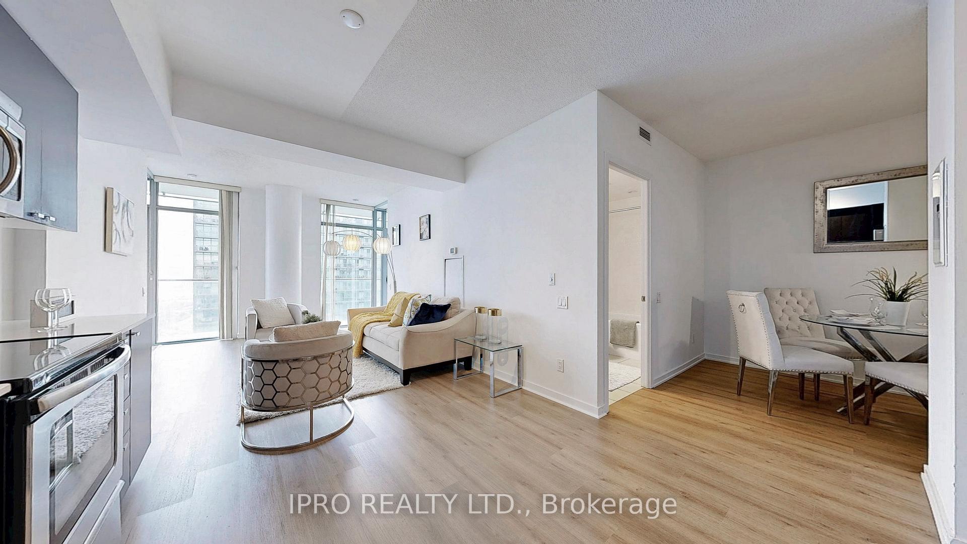 3 Bedrooms Condo at 103 The Queensway, Toronto For sale
