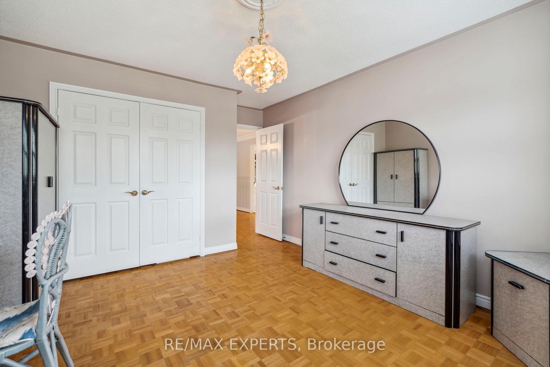 3623 East Park Court