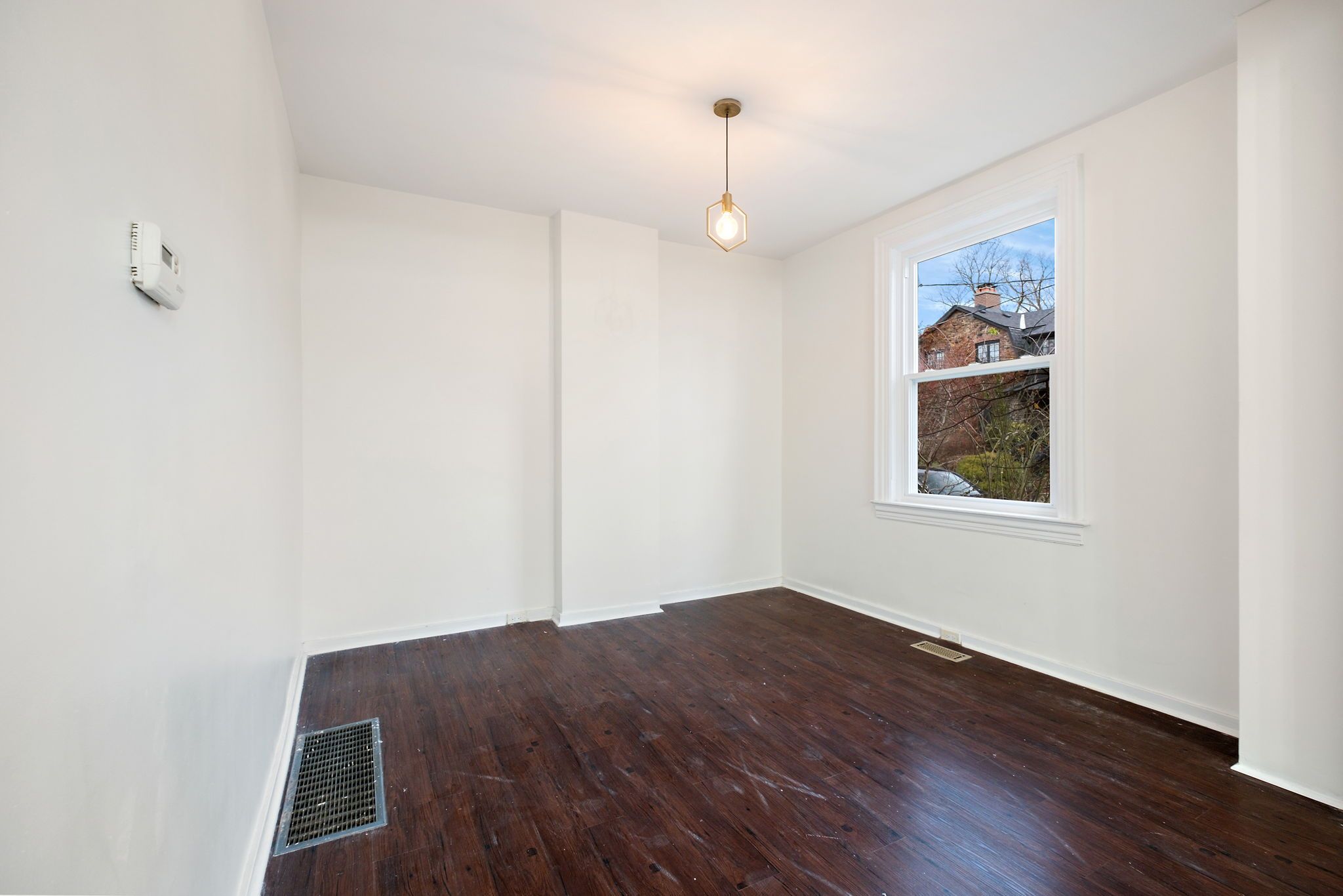 137 Summerhill Avenue