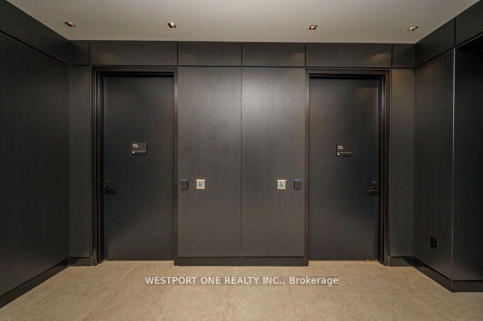 1 Bedroom Condo at 3200 William Coltson, Oakville For sale