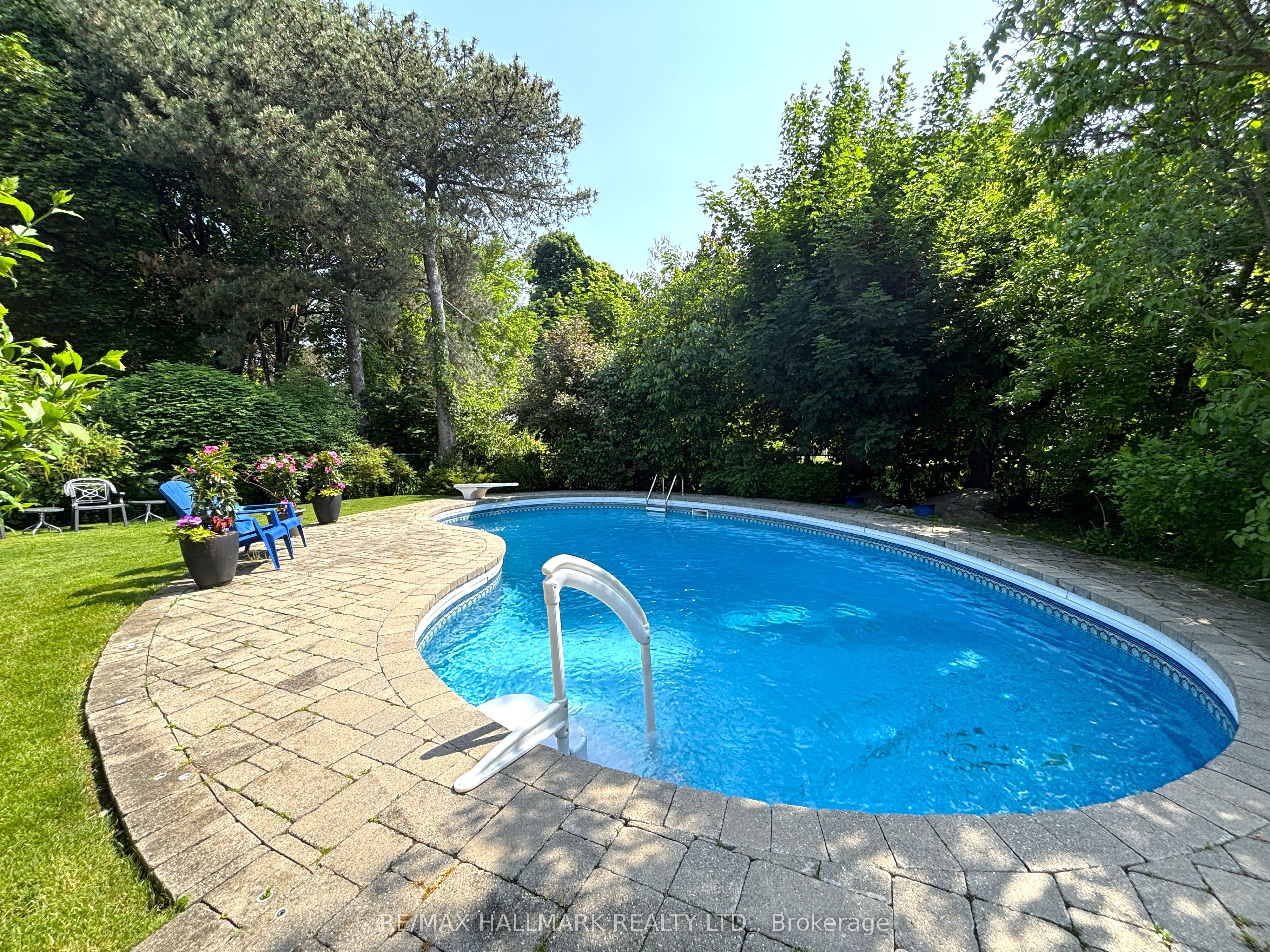 85 Ames Circle