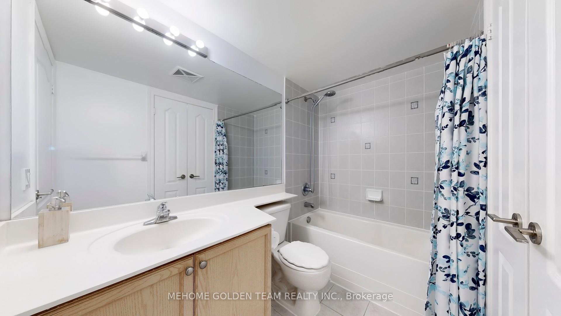 2 Bedrooms Condo at 50 Brian Harrison,  Toronto For sale