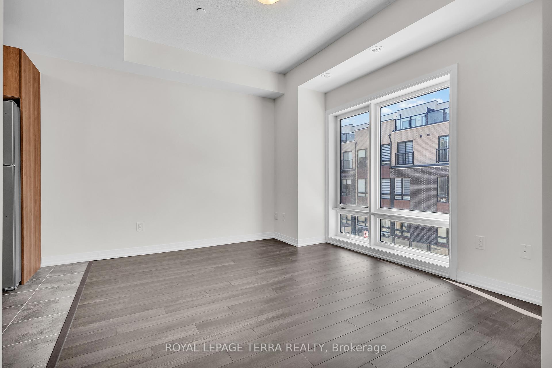 2 Bedrooms Condo at 25 Priya,  Toronto For sale
