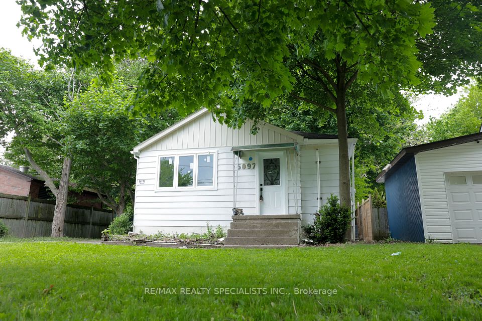 5097 Ontario Avenue, Niagara Falls, ON L2E 3R7