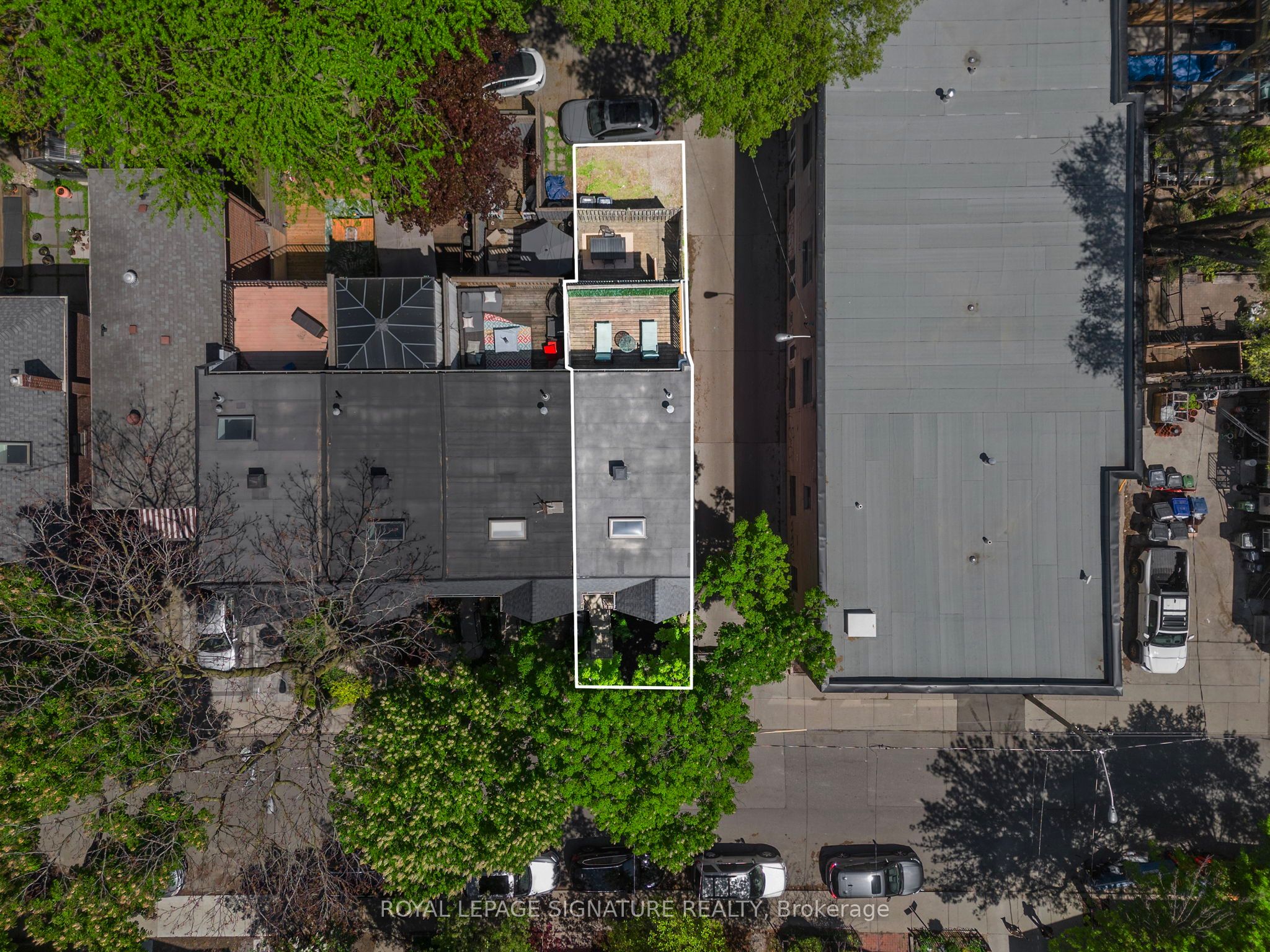 15 Boulton Avenue
