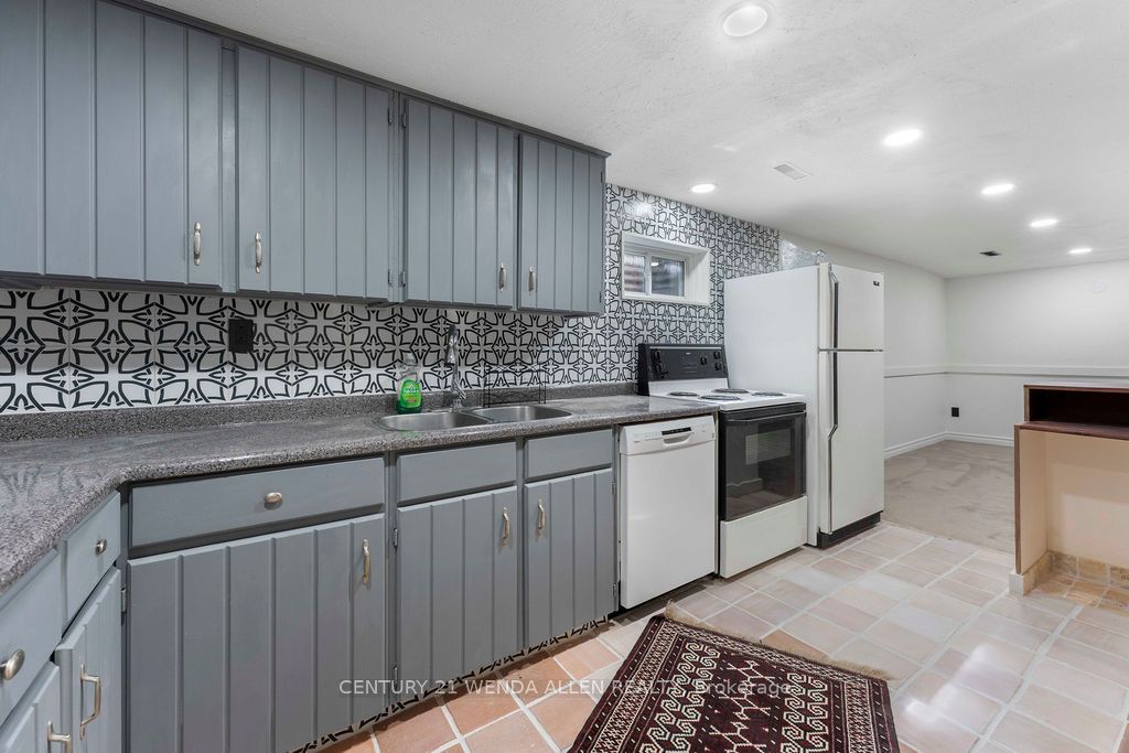 2 Ribblesdale Drive