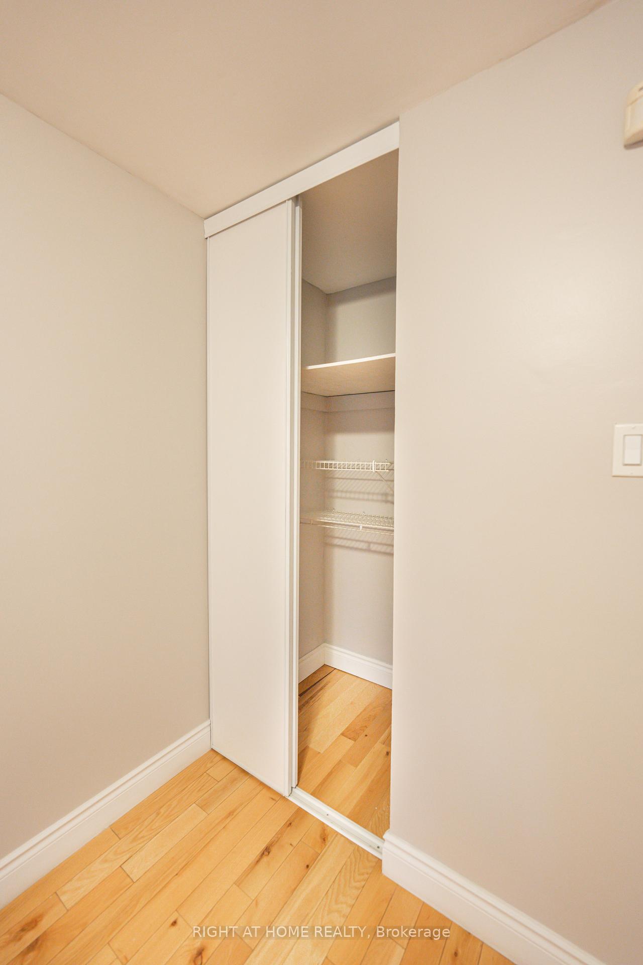 3 Bedrooms Condo at 43 Wild Ginger, Toronto For sale