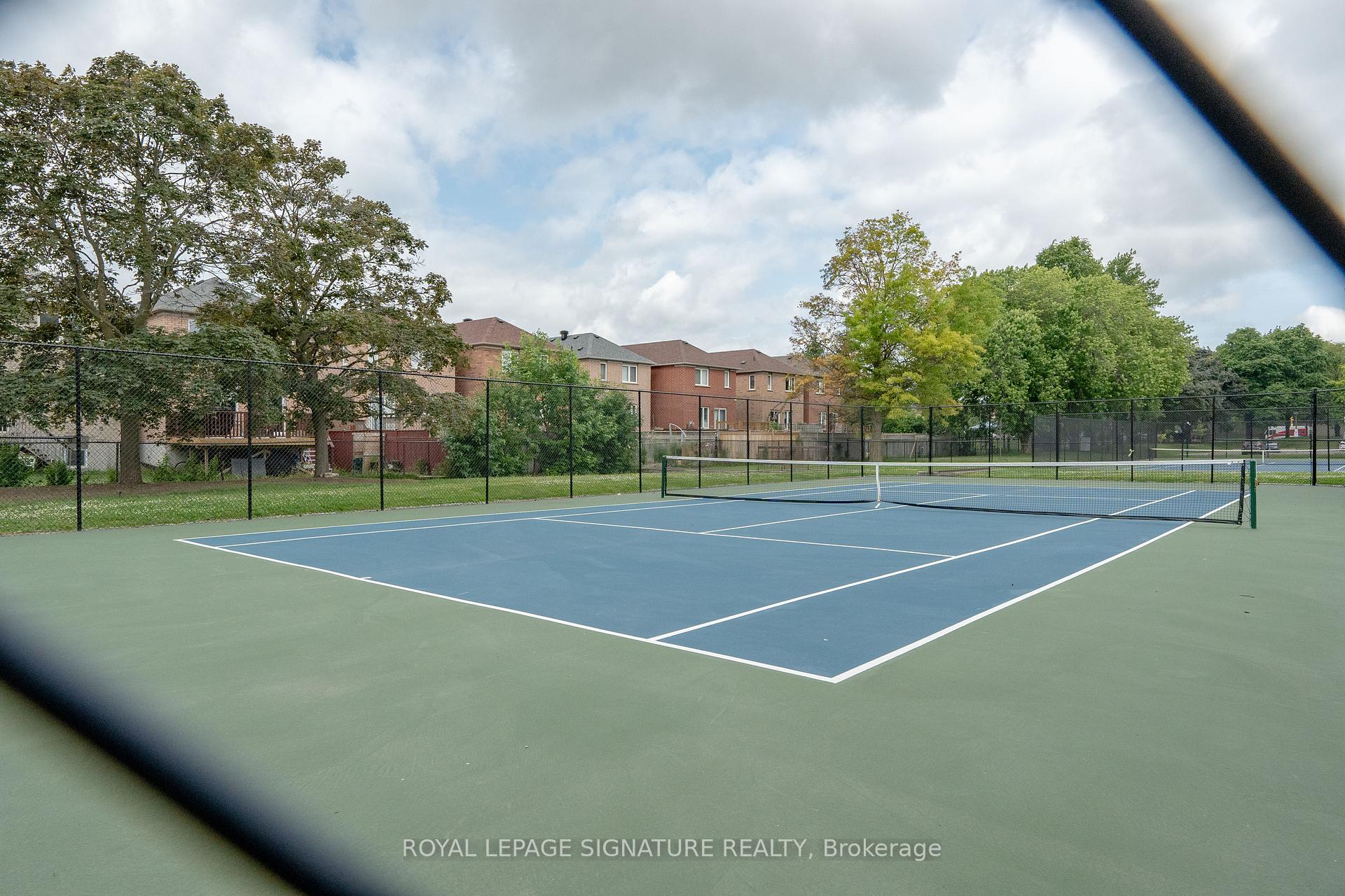 3 Bedrooms Condo at 3151 Bridletowne, Toronto For sale