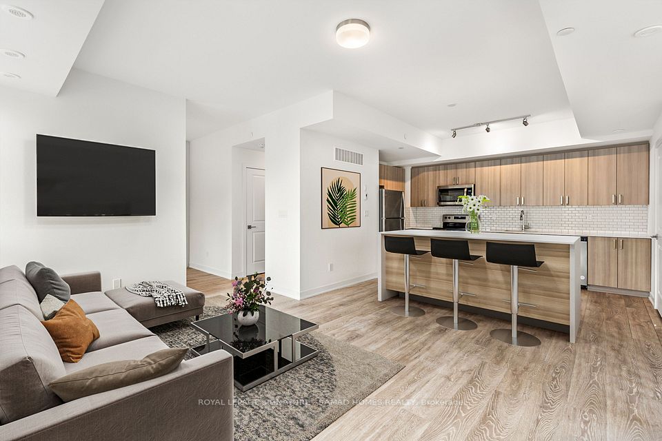 4035 Hickory