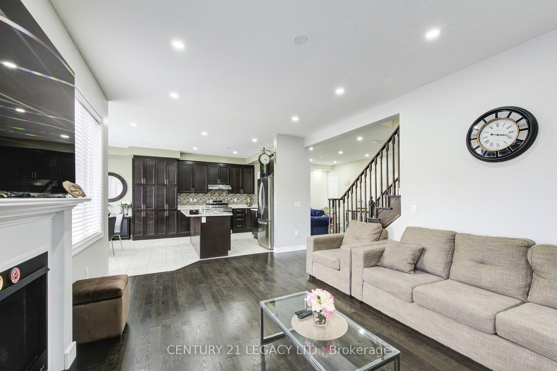 Photo of 1065 Upper Thames Drive, Woodstock, ON N4T 0H2