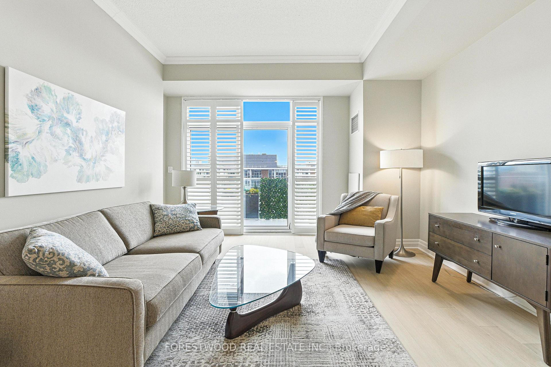 2 Bedrooms Condo at 80 Port, Mississauga For sale