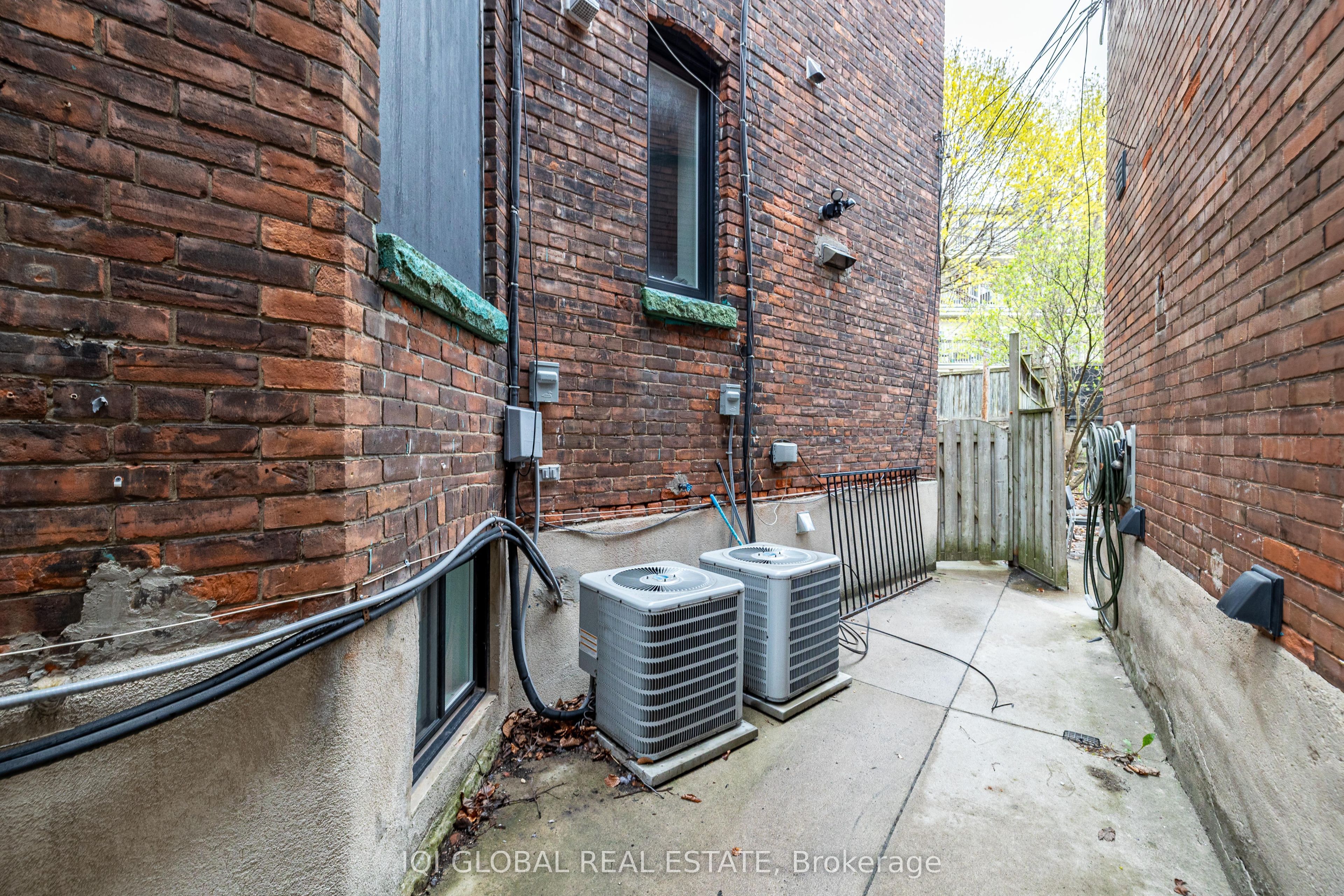 12 Rusholme Park Crescent, #Main