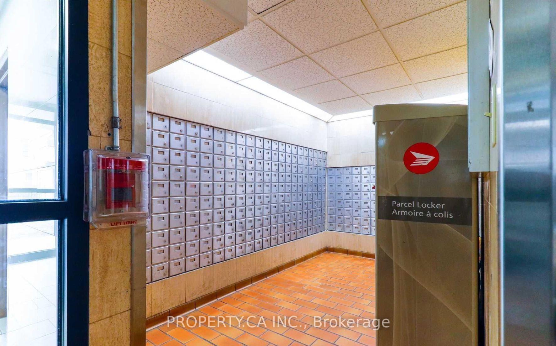3 Bedrooms Condo at 320 Dixon, Toronto For sale
