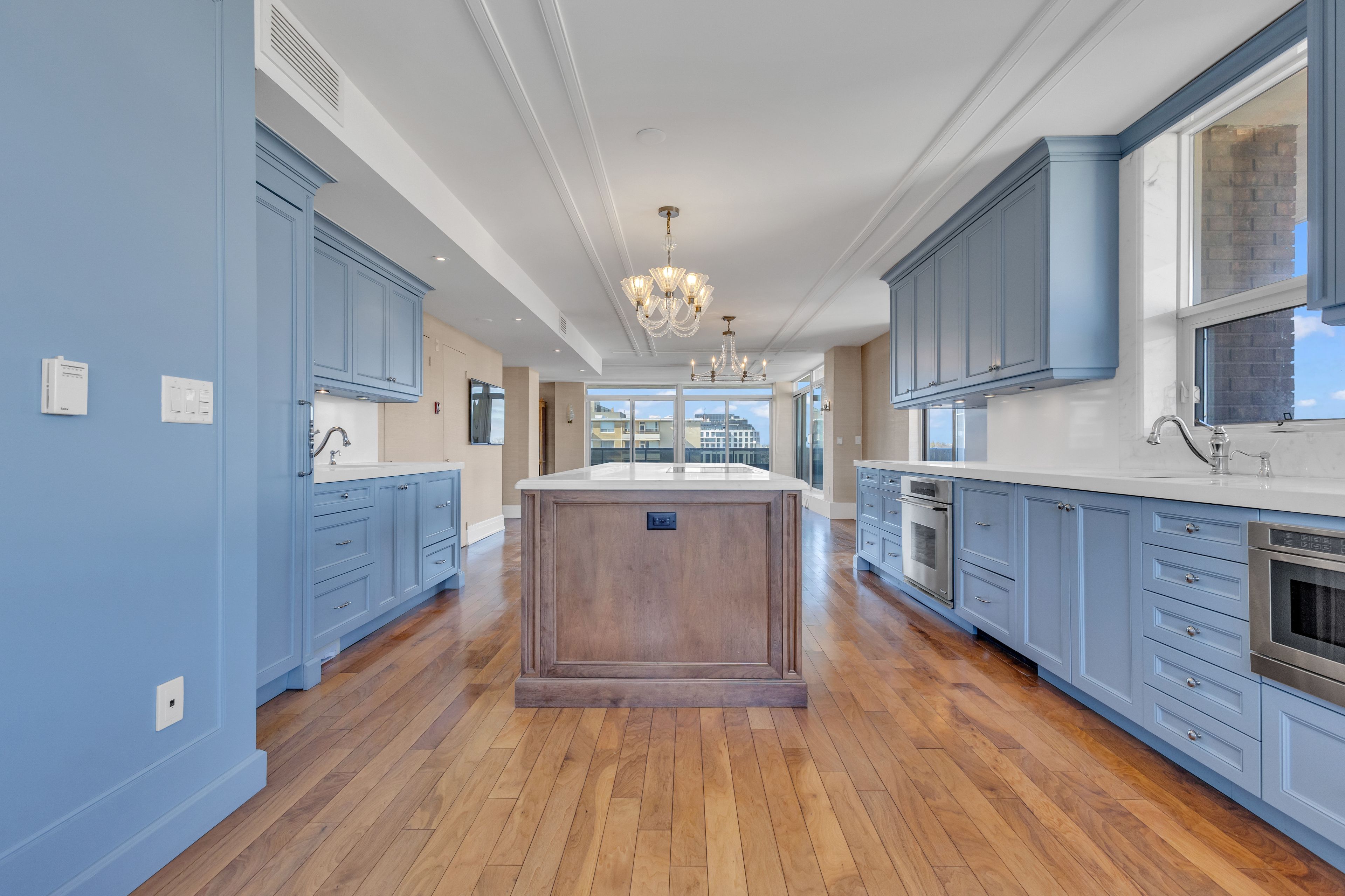 2600 Bathurst Street 801