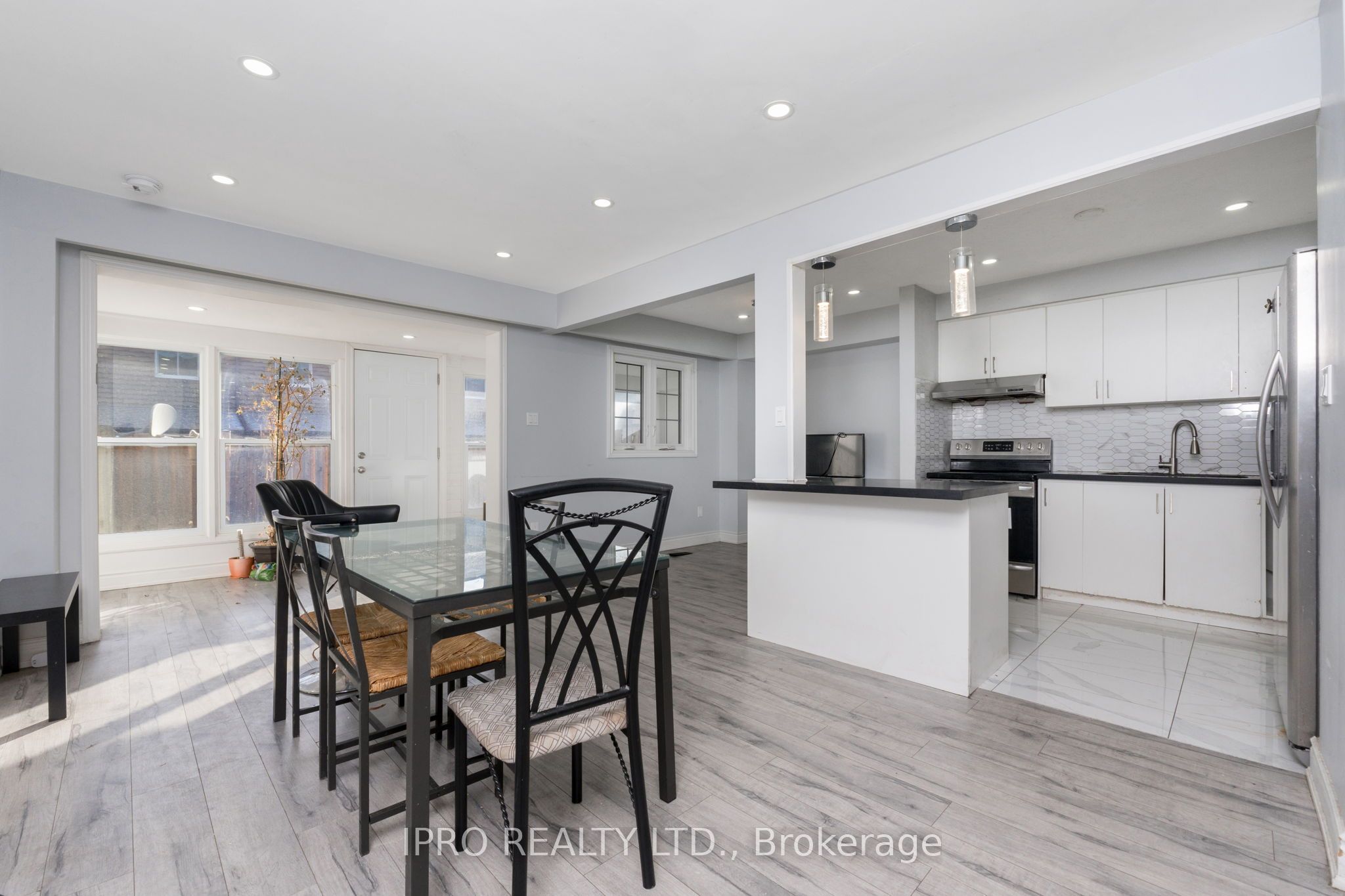 3860 Morning Star Drive, #35