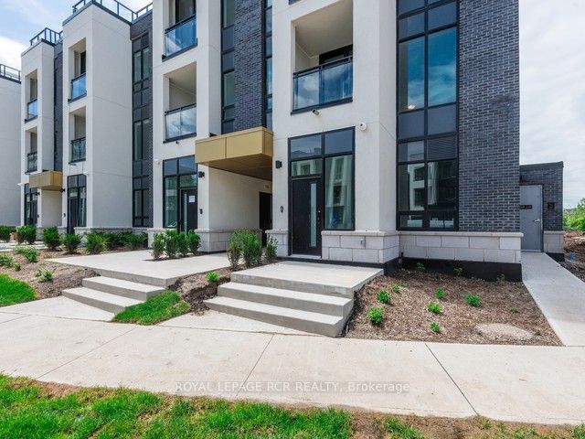 Property at #137 - 3020 Trailside Drive, Oakville, ON L6M 5R1