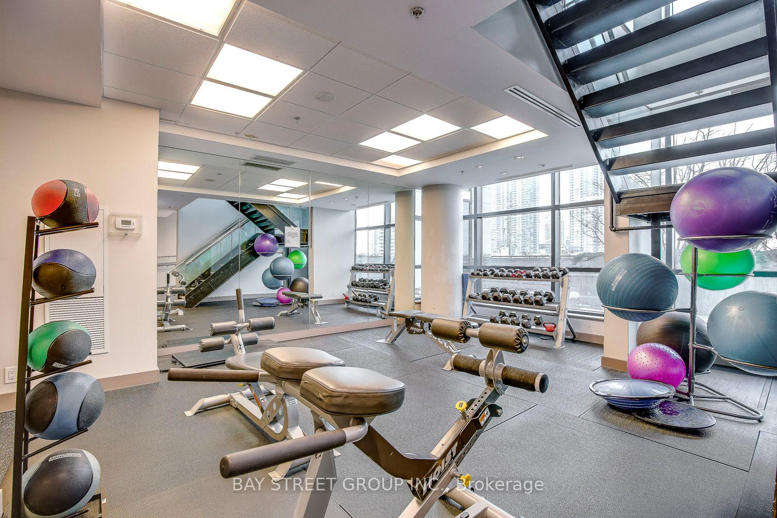 2 Bedrooms Condo at 3985 Grand Park, Mississauga For sale