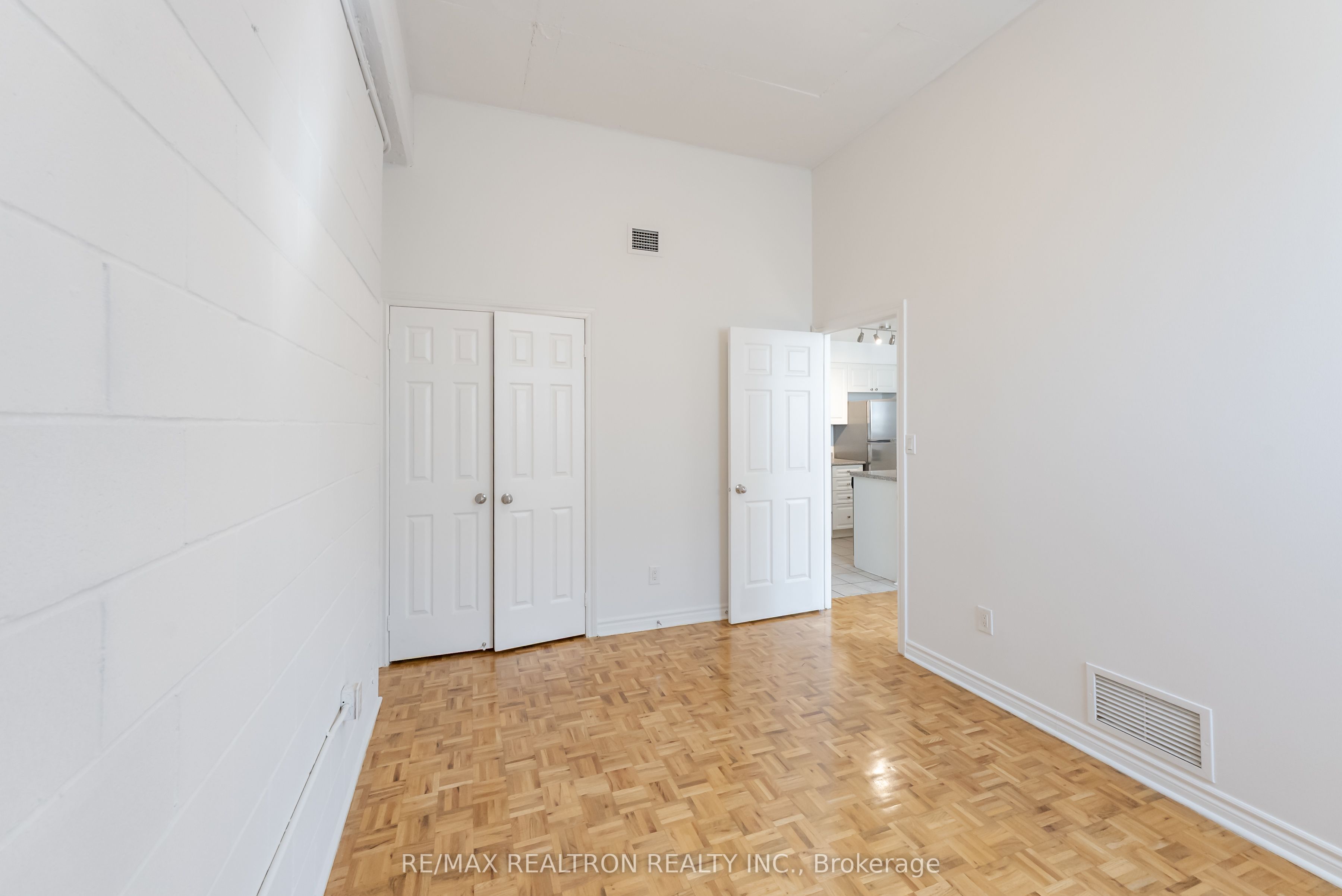 1401 Dupont Street, #407