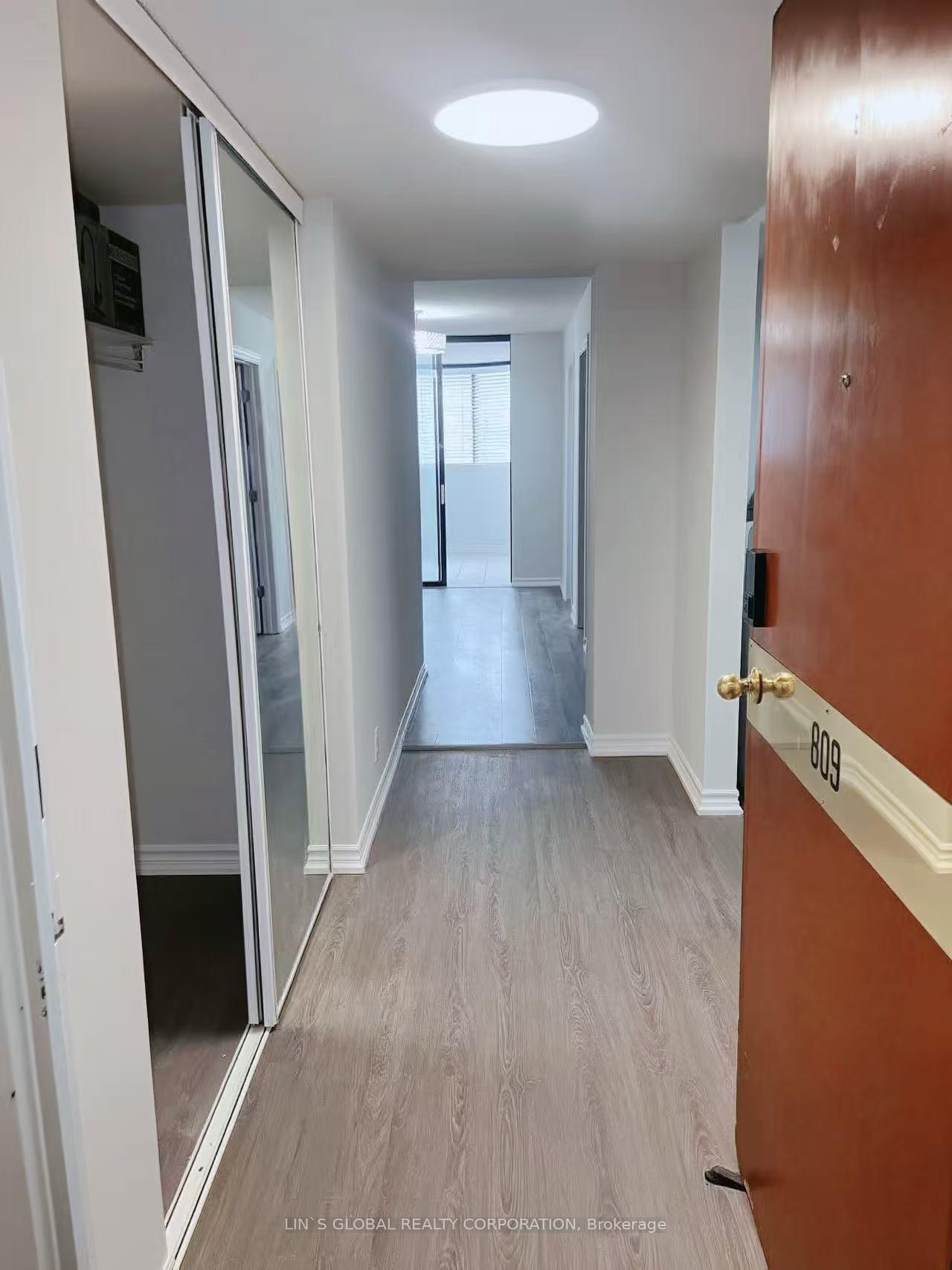 5 Bedrooms Condo at 519 Dundas, Toronto For sale