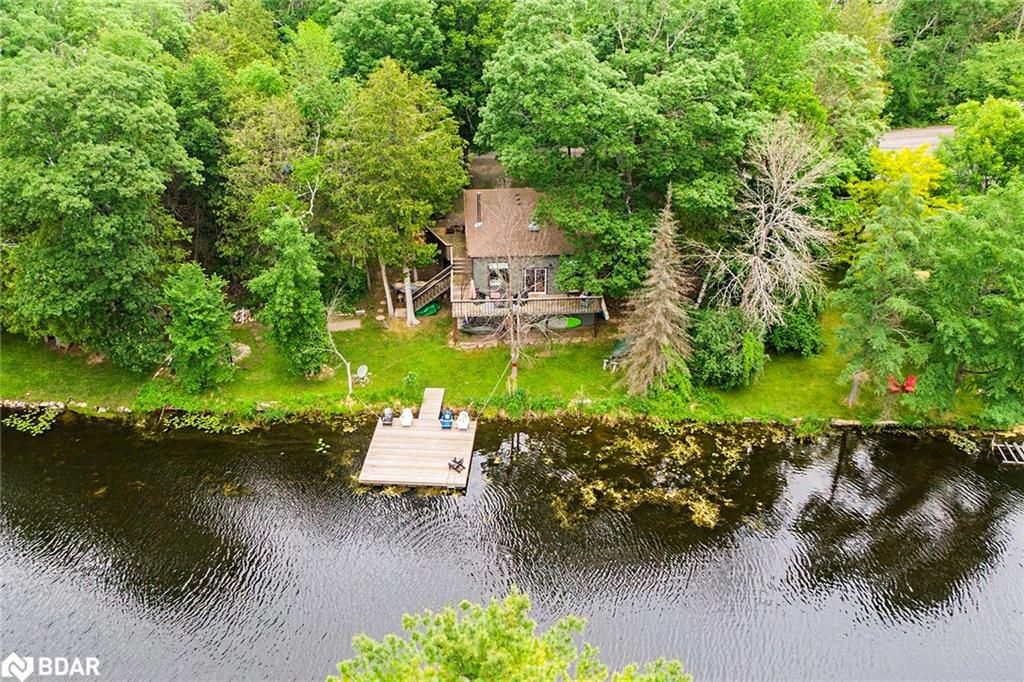 2386 JULIA SHORE Road Douro-Dummer Ontario K0L 2H0