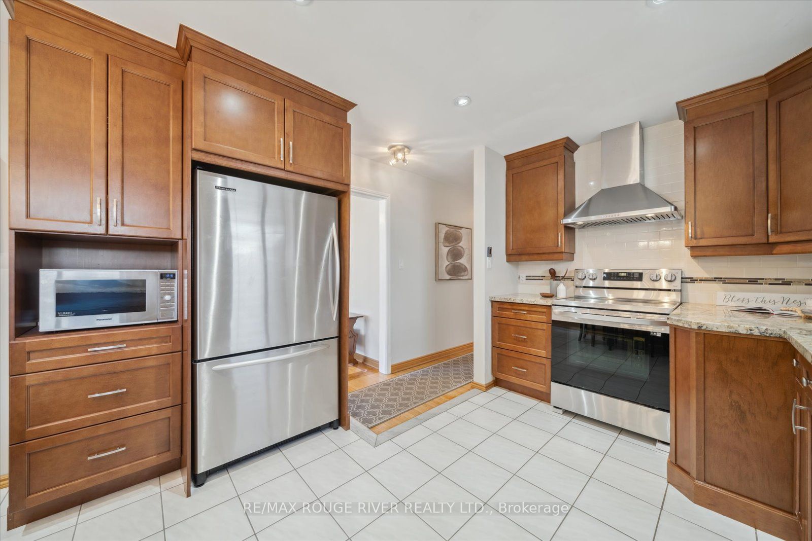 270 Labrador Drive
