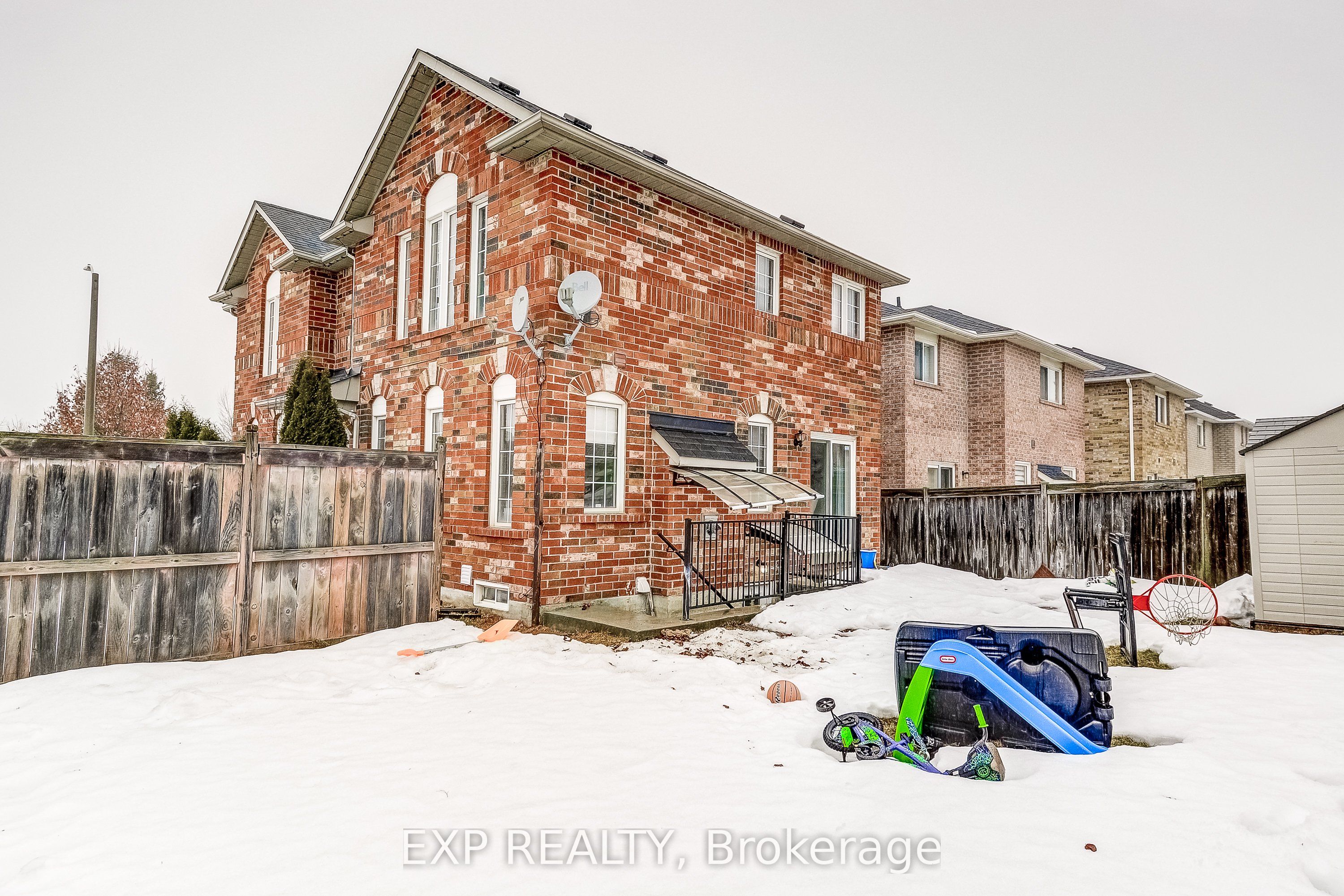 127 Worthington Avenue, Brampton, ON L7A 3H3
