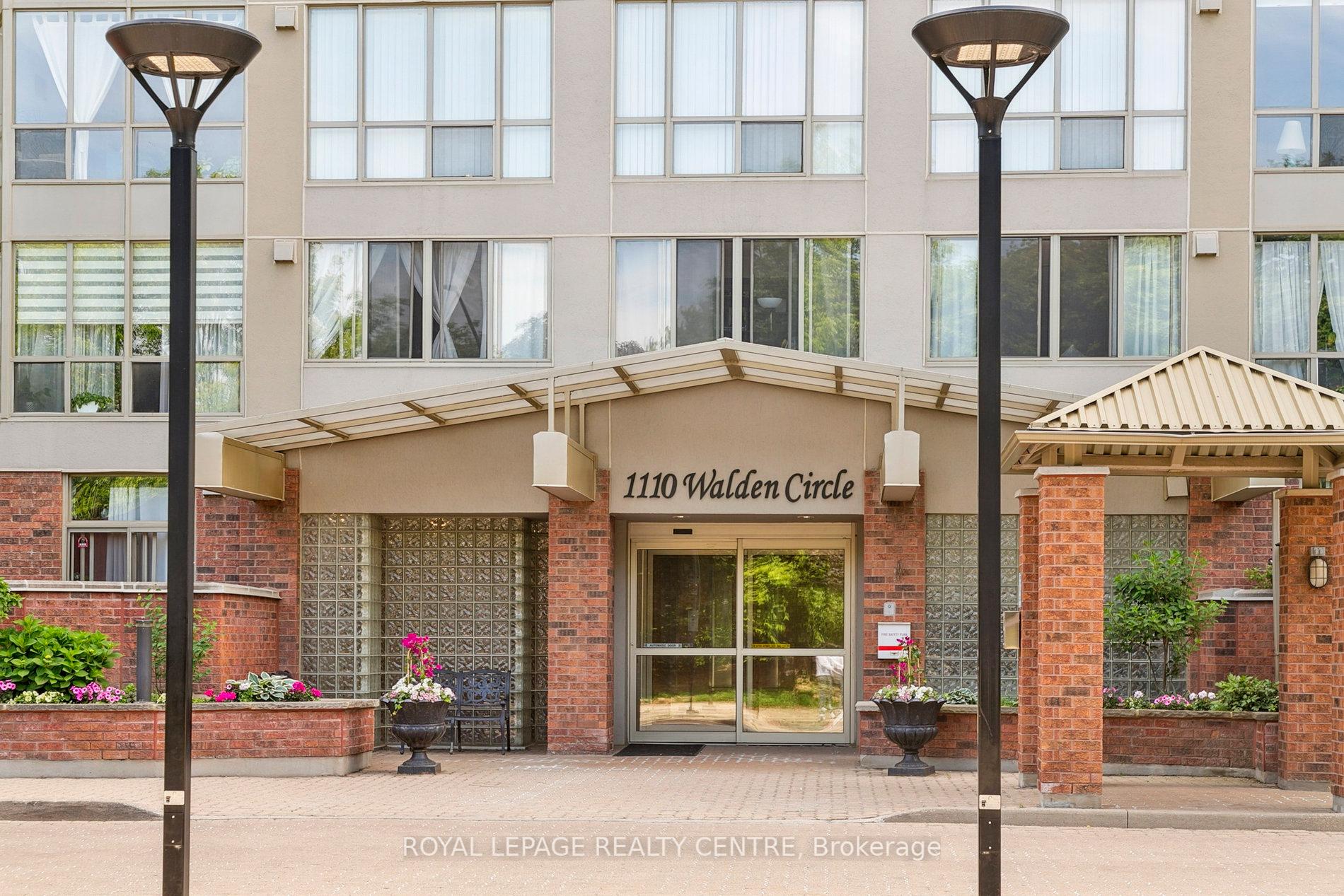 3 Bedrooms Condo at 1110 Walden, Mississauga For sale