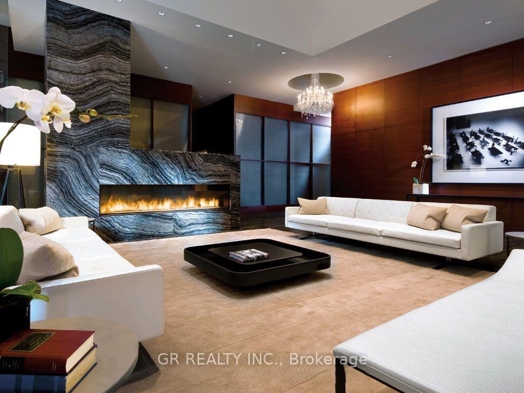 3 Bedrooms Condo at 180 University,  Toronto For sale