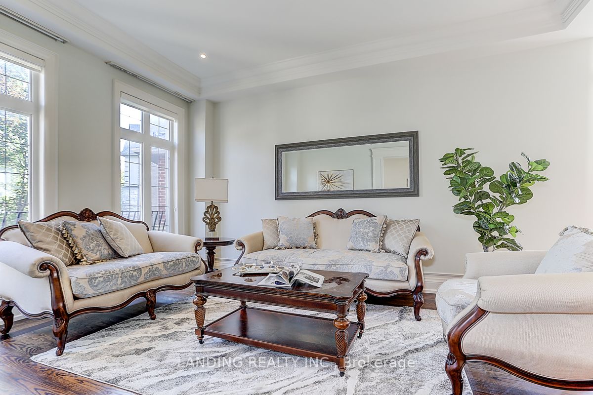 33 Winterport Court