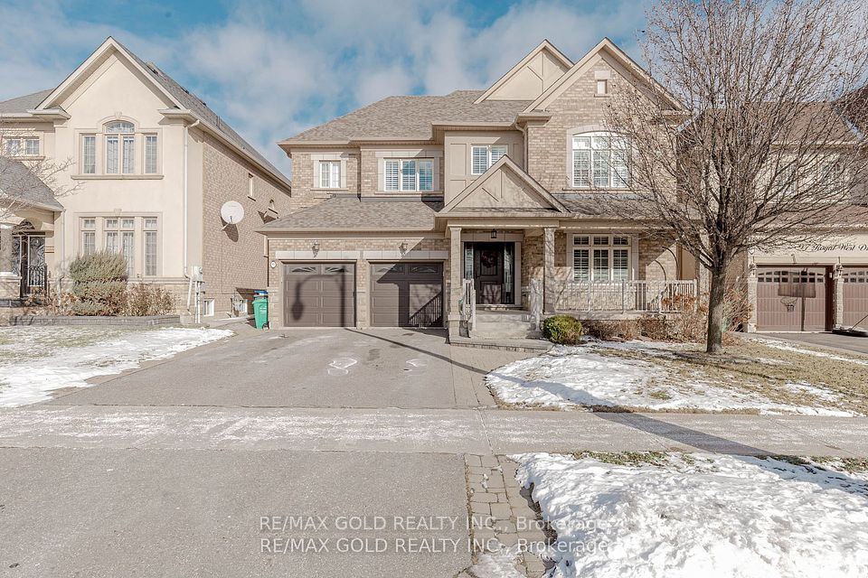 99 Royal West