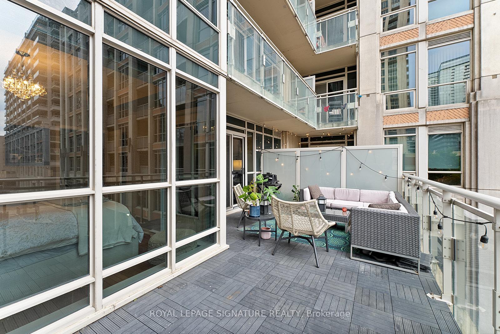 1 Bedroom Condo at 628 Fleet, Toronto For sale