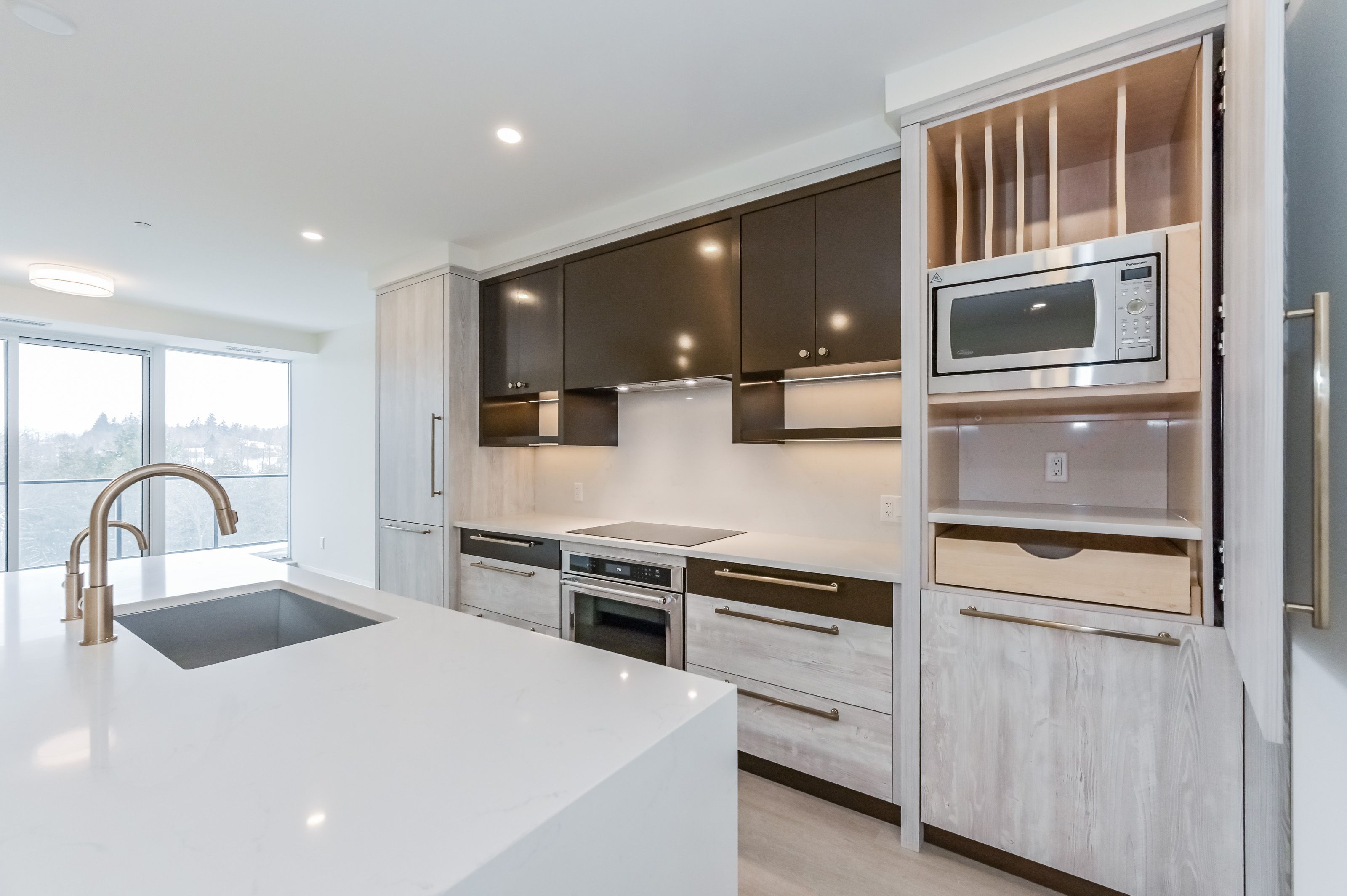 6523 Wellington 7 Road 402