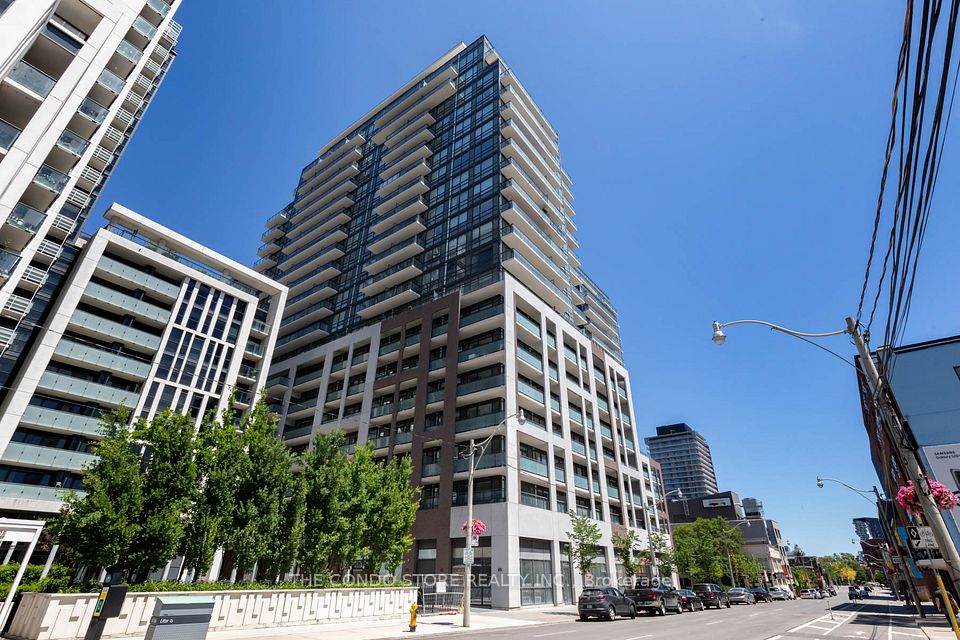 460 Adelaide