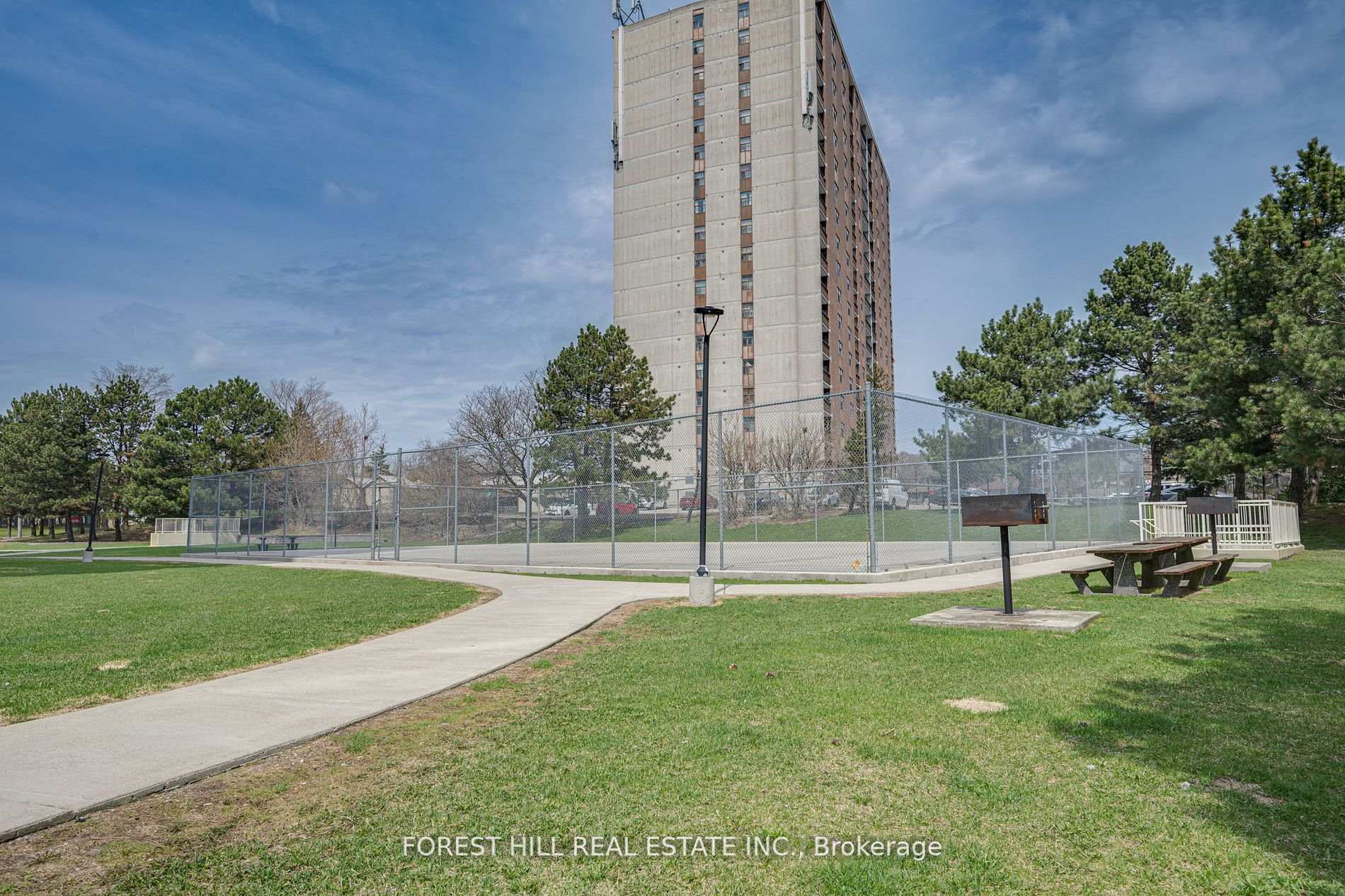 2 Bedrooms Condo at 3077 Weston, Toronto For sale