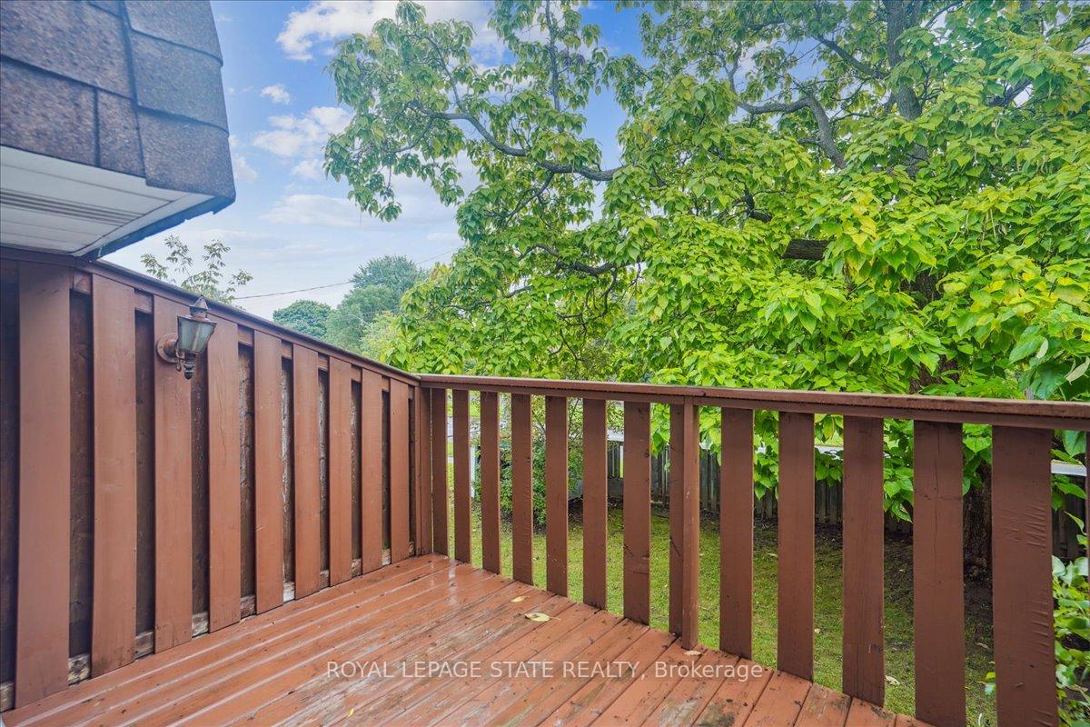 3 Bedrooms Condo at 36 Greendale,  Hamilton For sale