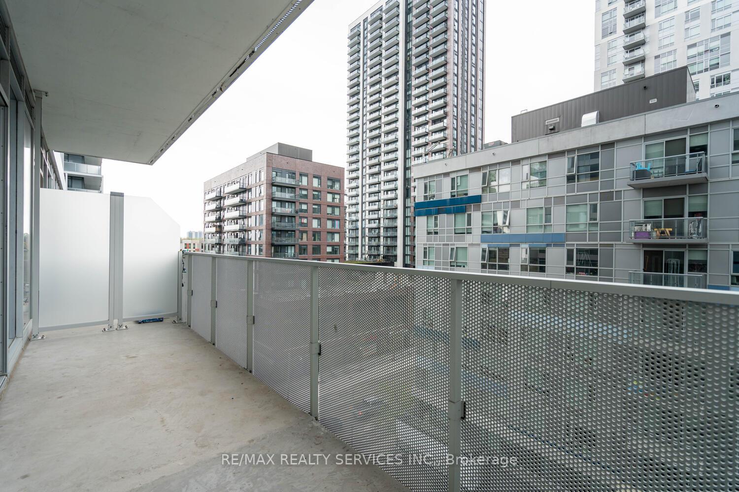 2 Bedrooms Condo at 20 Tubman, Toronto For sale