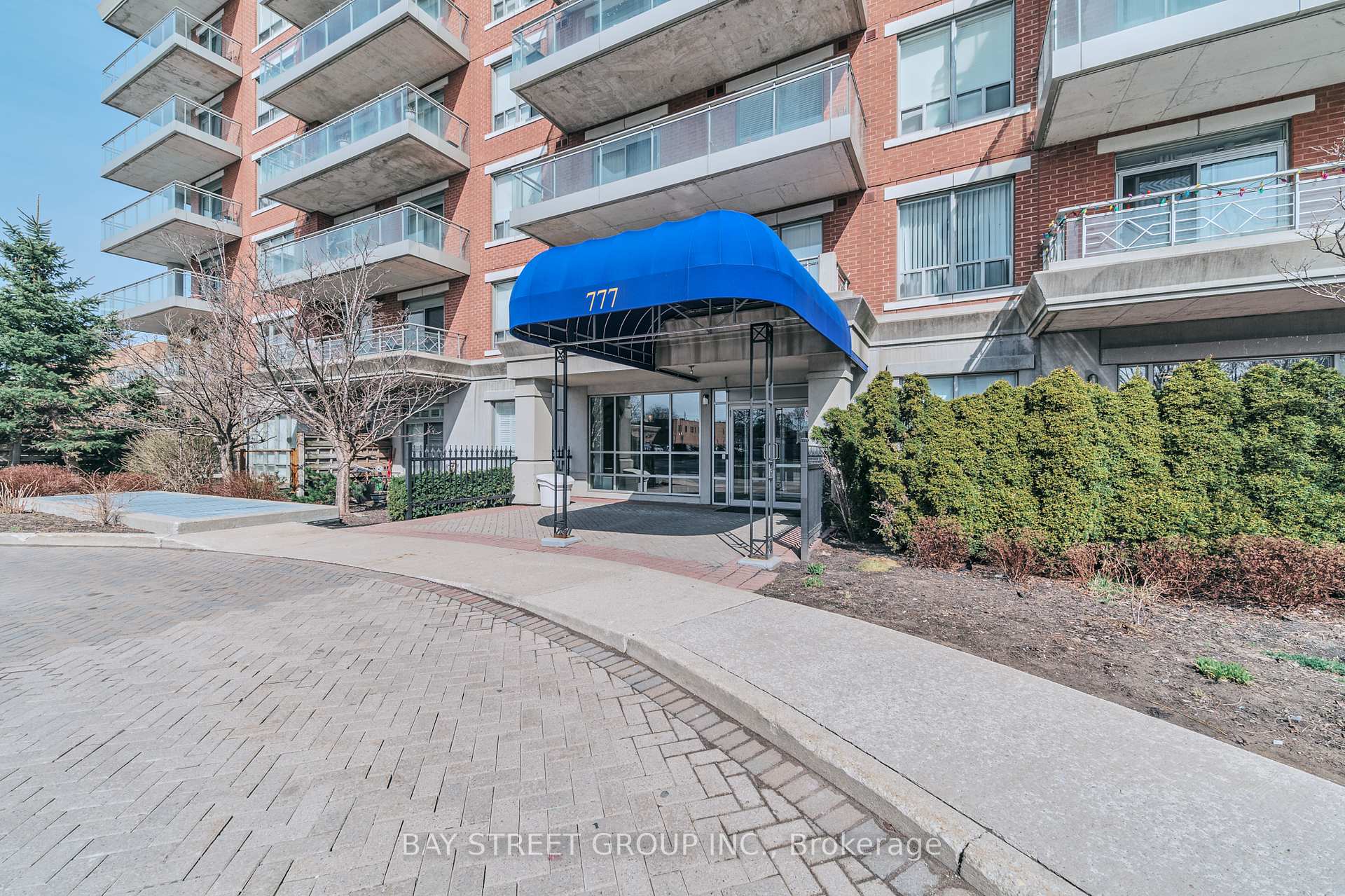 2 Bedrooms Condo at 777 STEELES,  Toronto For sale