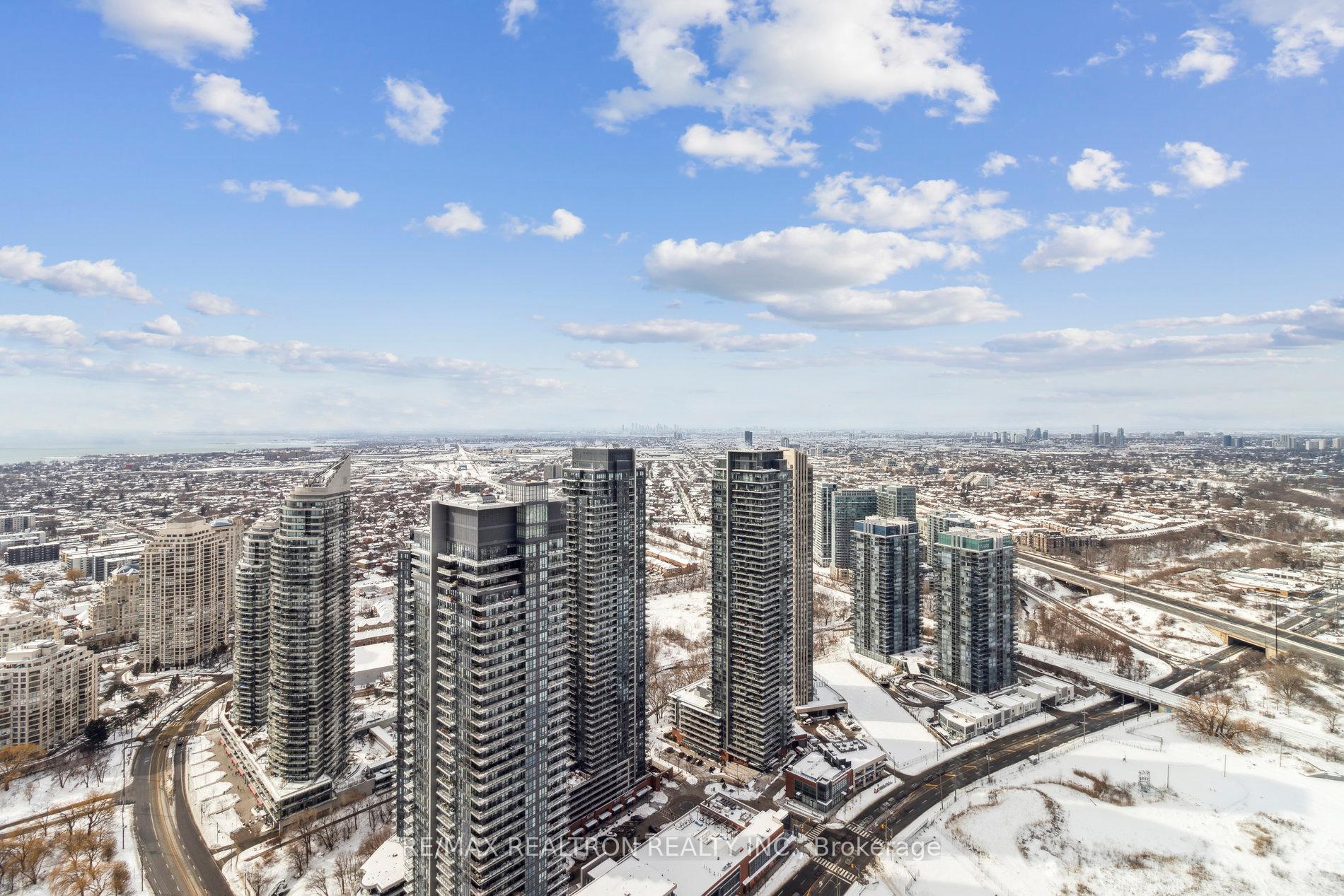 2 Bedrooms Condo at 30 Shore Breeze, Toronto For sale