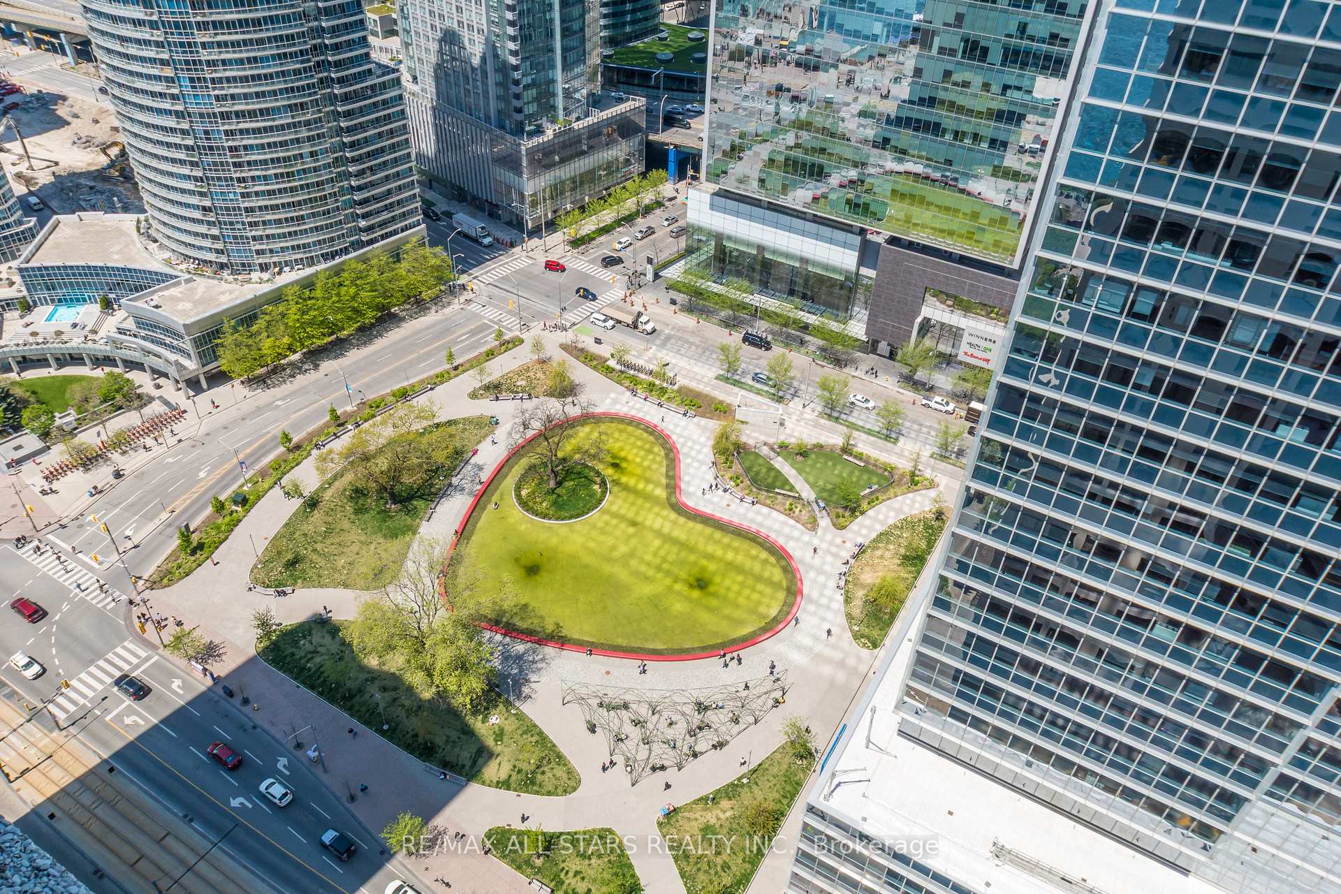 1 Bedroom Condo at 55 Harbour, Toronto For sale
