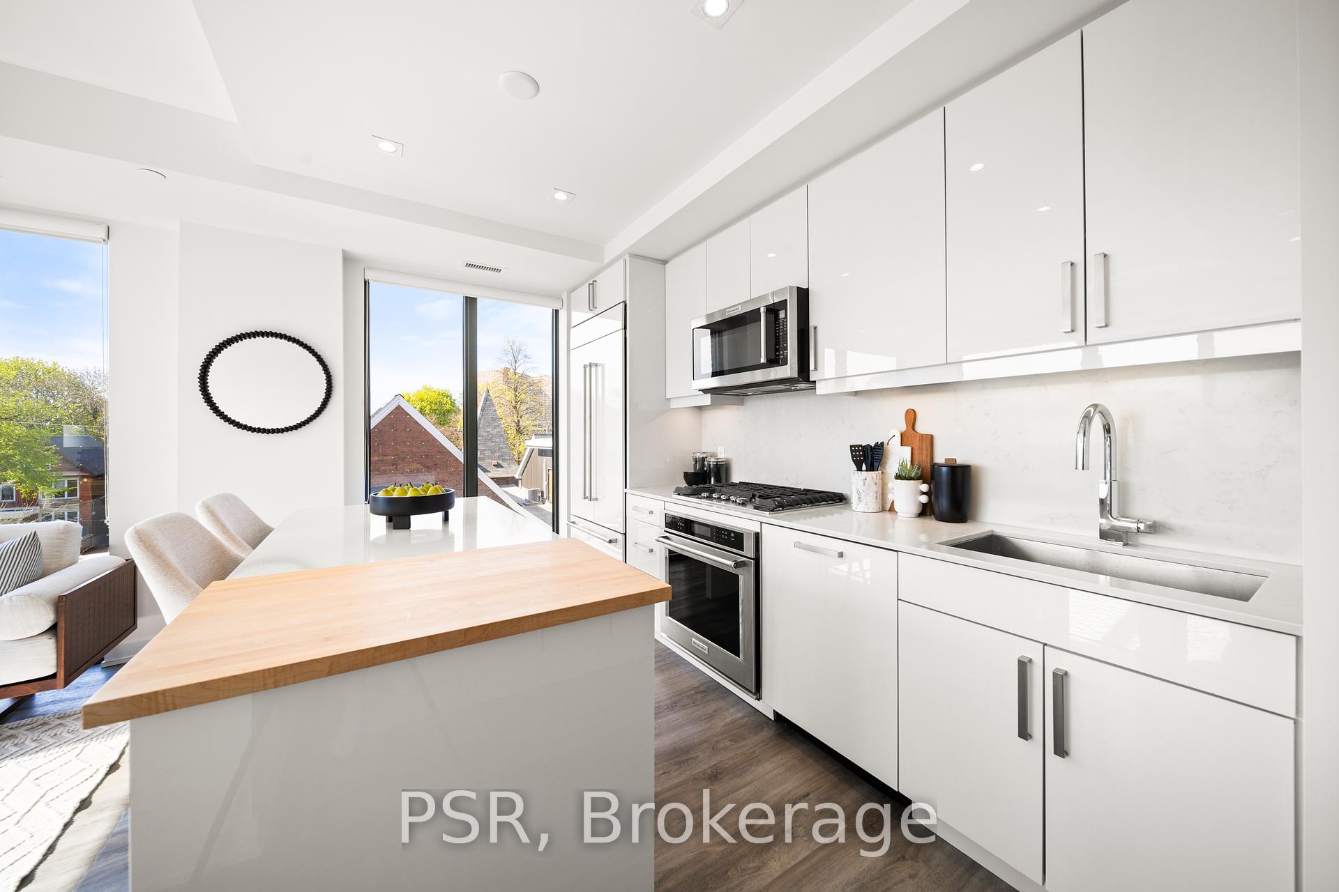 3 Bedrooms Condo at 430 Roncesvalles, Toronto For sale