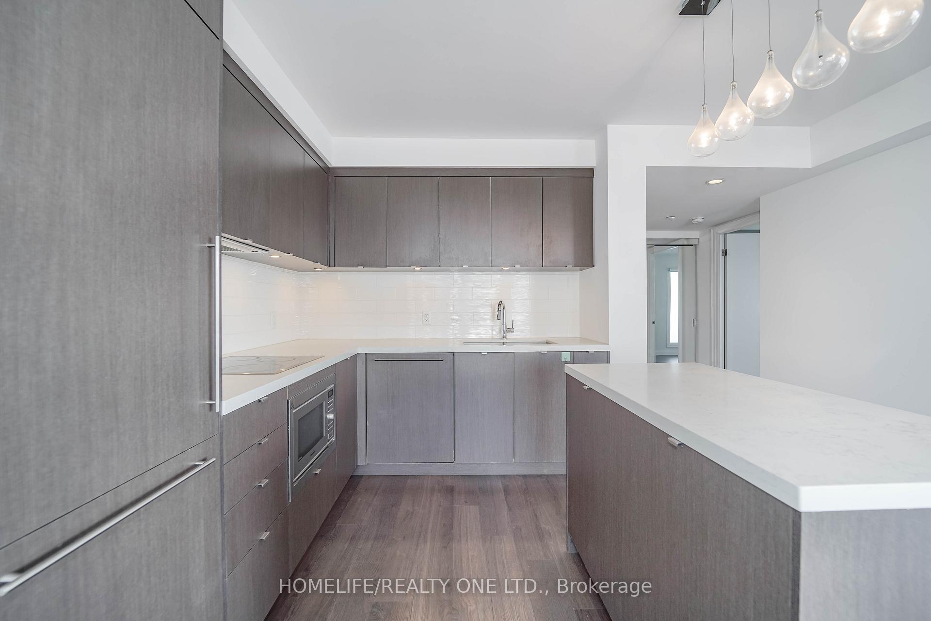 2 Bedrooms Condo at 155 Yorkville, Toronto For sale
