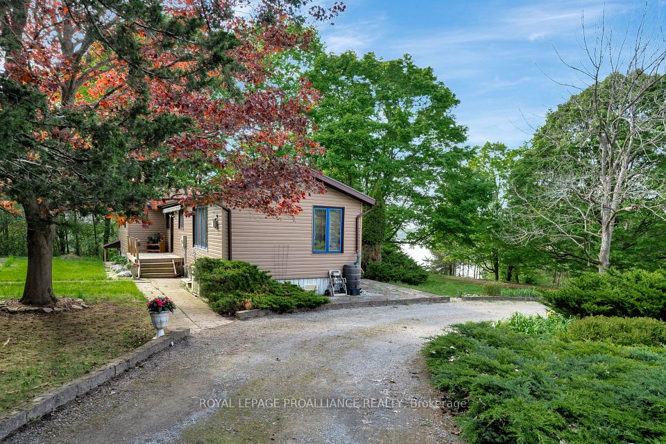 12112C Loyalist Parkway, Prince Edward County, ON K0K 2T0