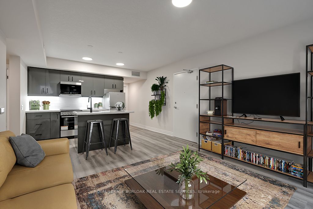 261 King Street E, #0C