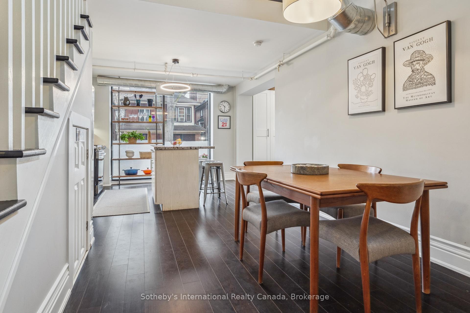 3 Bedrooms Condo at 200 Stinson, Hamilton For sale